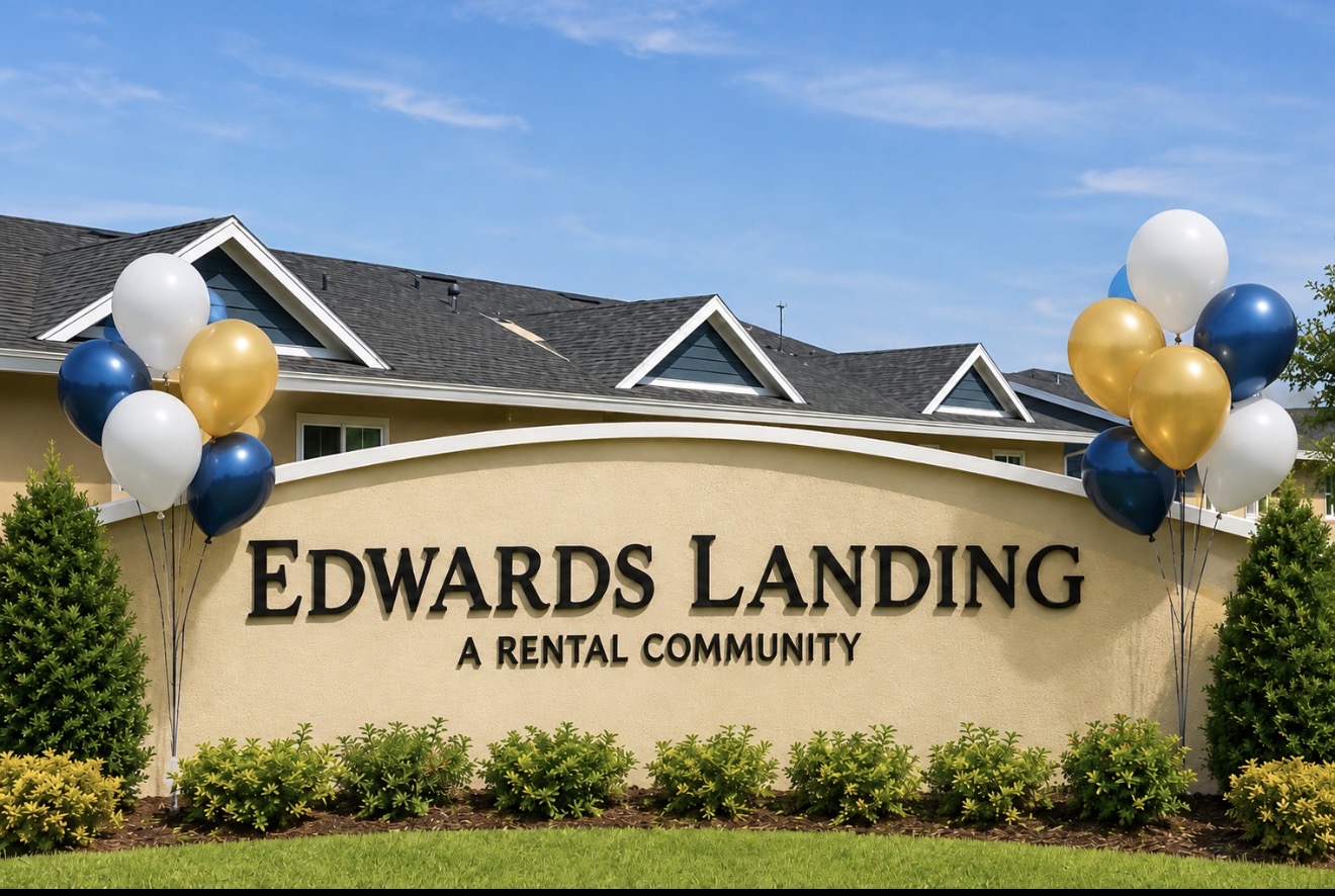 Edwards Landing entrance sign, a rental community in Fort Pierce